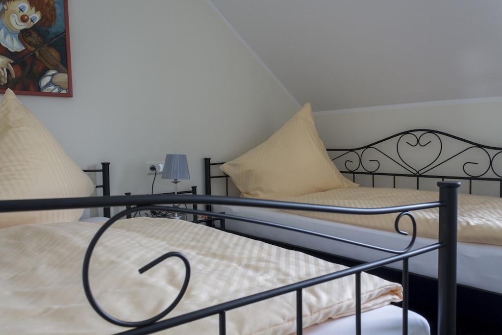 Haus Am Lagunenbad Ferienwohnung Ettelsberg فيلنغن الغرفة الصورة