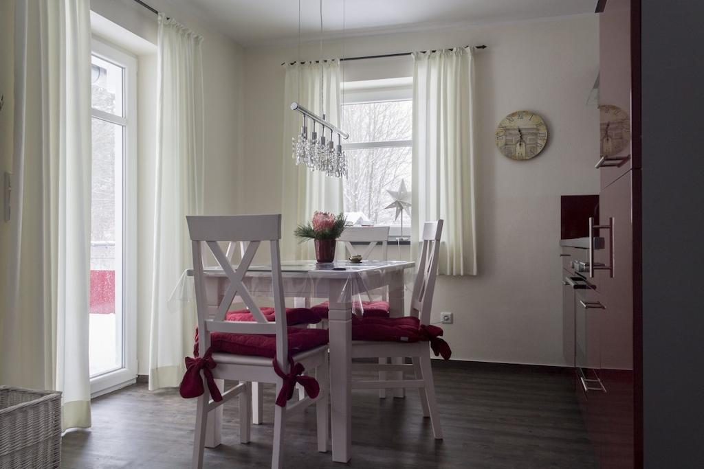 Haus Am Lagunenbad Ferienwohnung Ettelsberg فيلنغن الغرفة الصورة